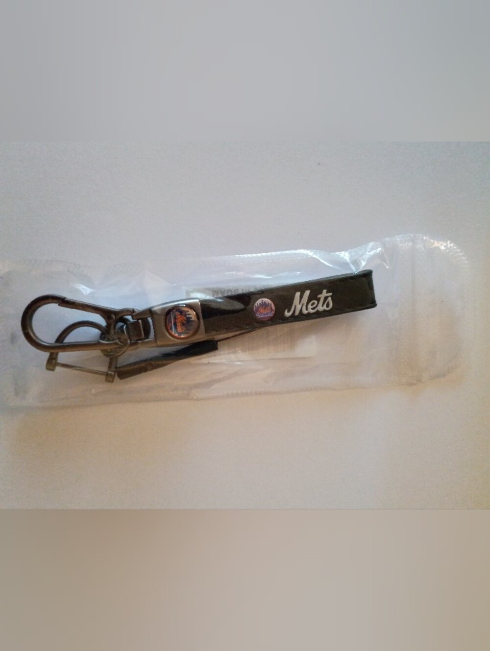 NY Mets Genuine Leather Wrist Lanyard Keychain